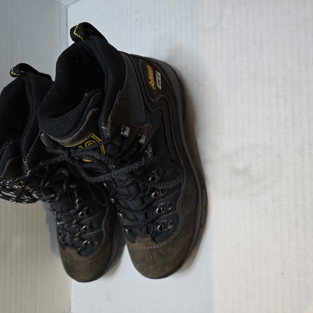 Women Black and Brown Hiking Boots - Picture 5 of 9